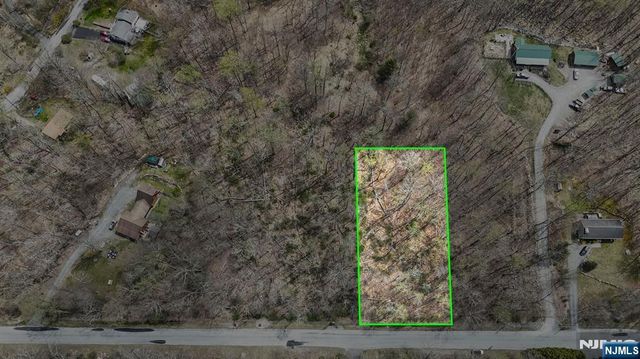 11 Oak Ridge Road, Montague, NJ 07827