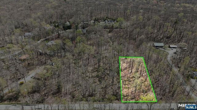11 Oak Ridge Road, Montague, NJ 07827