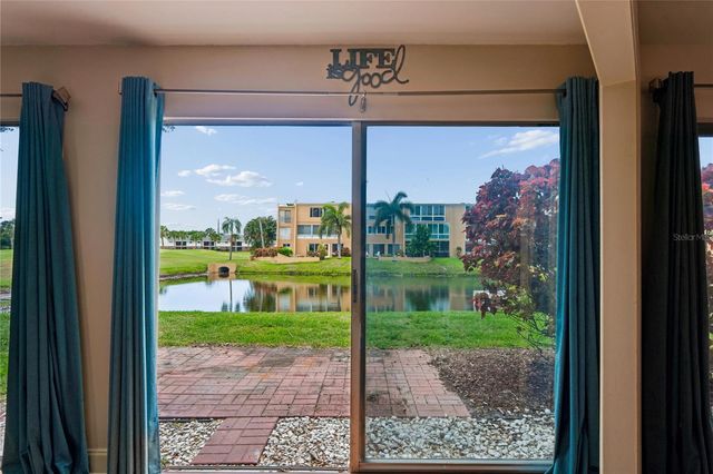 225 COUNTRY CLUB DRIVE C131, Largo, FL 33771