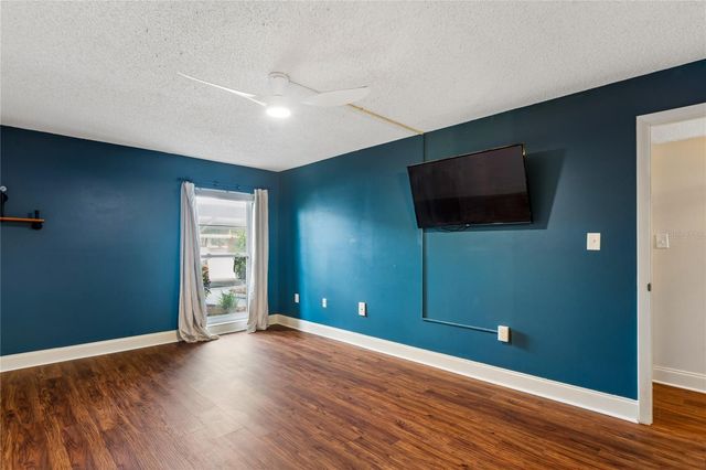 225 COUNTRY CLUB DRIVE C131, Largo, FL 33771