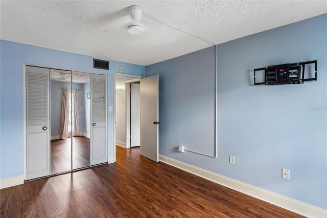 225 COUNTRY CLUB DRIVE C131, Largo, FL 33771