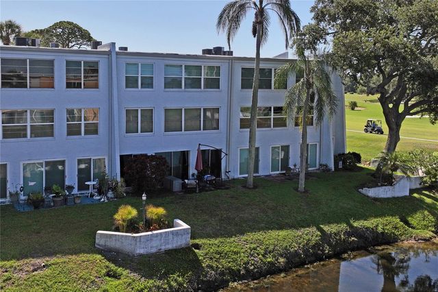225 COUNTRY CLUB DRIVE C131, Largo, FL 33771