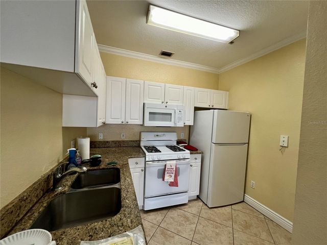 2713 VIA MURANO 232, Clearwater, FL 33764
