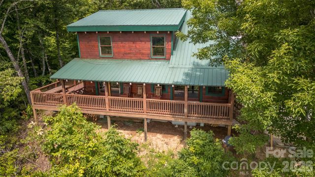 460 Briggs Cove Road, Robbinsville, NC 28771