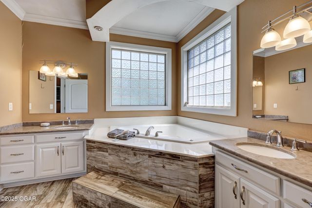 3510 Notting Hill Circle, Joplin, MO 64804