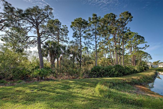 1586 MONARCH DRIVE 1586, Venice, FL 34293