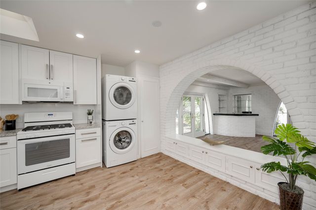4202 N Hills DR, Austin, TX 78731