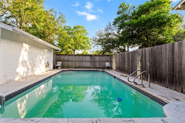 4202 N Hills DR, Austin, TX 78731