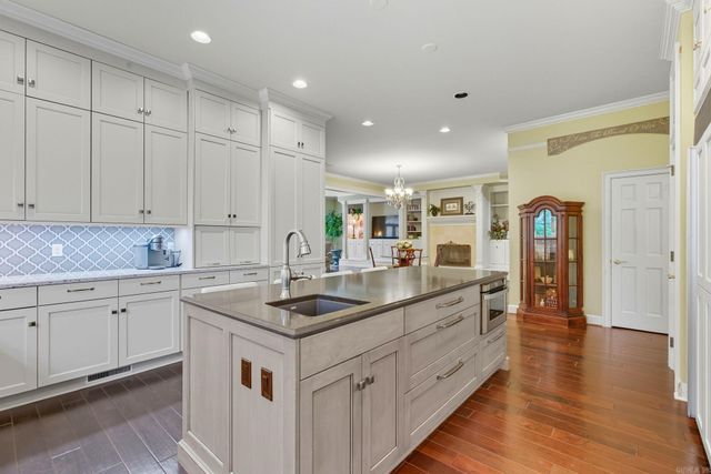 37 Chenal Circle, Little Rock, AR 72223