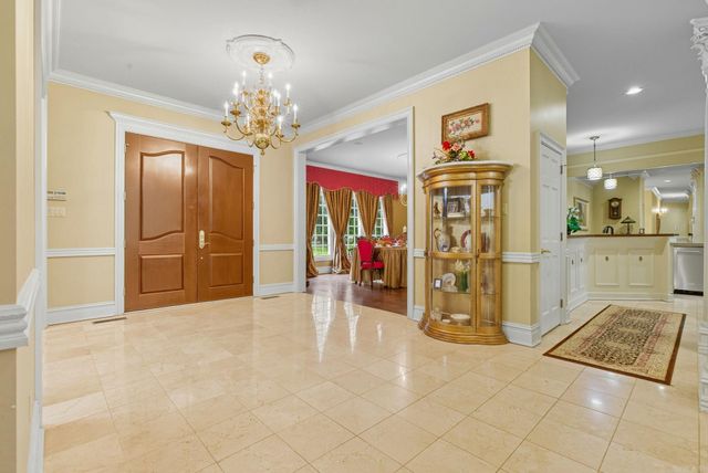 37 Chenal Circle, Little Rock, AR 72223