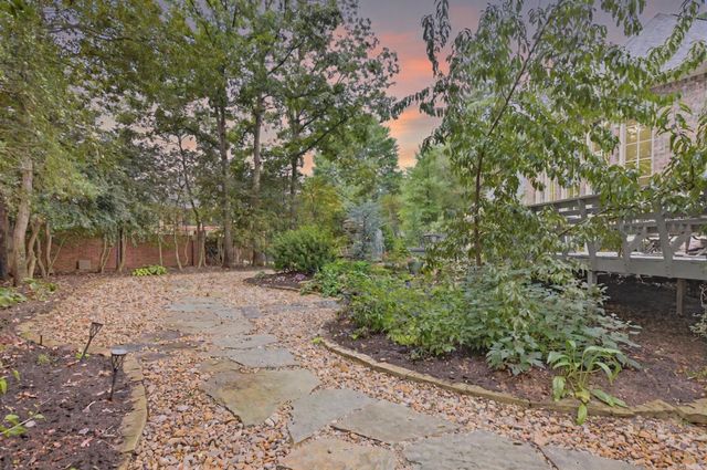 37 Chenal Circle, Little Rock, AR 72223