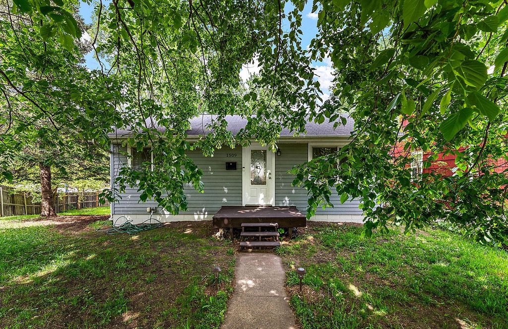 1509 Concord Street S, South Saint Paul, MN 55075