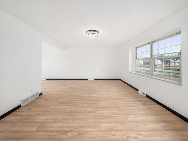 1439 Firwood Drive, Columbus, OH 43229