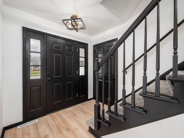 1439 Firwood Drive, Columbus, OH 43229