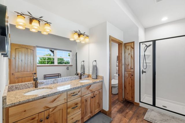 1 Grand Drive, Blue Eye, MO 65611