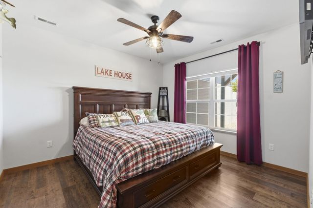 1 Grand Drive, Blue Eye, MO 65611