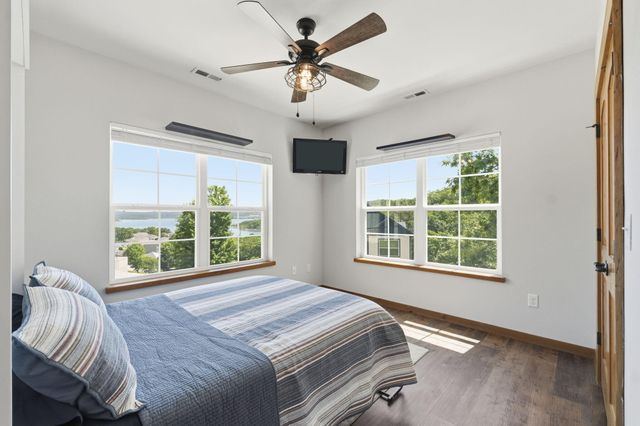 1 Grand Drive, Blue Eye, MO 65611