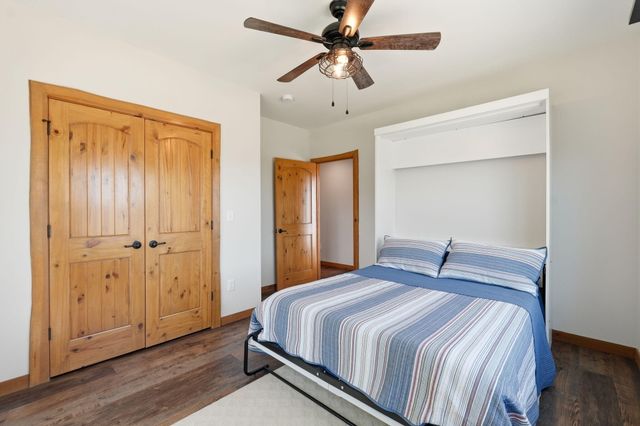 1 Grand Drive, Blue Eye, MO 65611