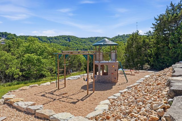 1 Grand Drive, Blue Eye, MO 65611