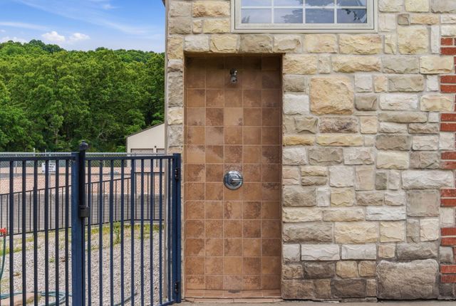 1 Grand Drive, Blue Eye, MO 65611