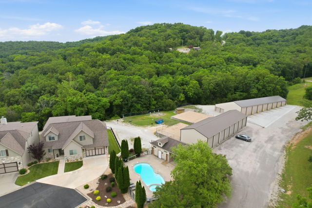 1 Grand Drive, Blue Eye, MO 65611