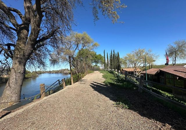 14101 W Bethany Rd, Tracy, CA 95304