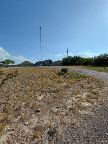 111 Ramona Boulevard, Rio Grande City, TX 78582