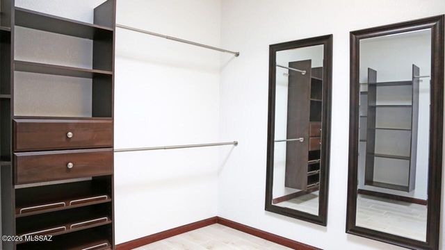 990 W Paria Lane, Tucson, AZ 85704