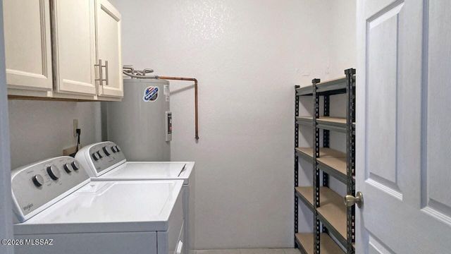 990 W Paria Lane, Tucson, AZ 85704