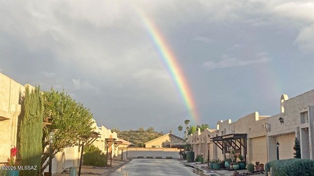 990 W Paria Lane, Tucson, AZ 85704