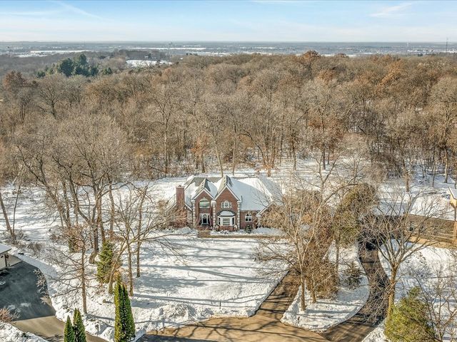 14161 Hickory Rise Court, Roscoe, IL 61073