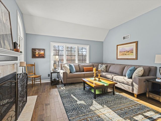 14161 Hickory Rise Court, Roscoe, IL 61073