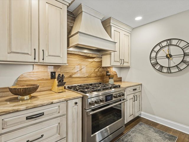 14161 Hickory Rise Court, Roscoe, IL 61073