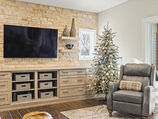 14161 Hickory Rise Court, Roscoe, IL 61073