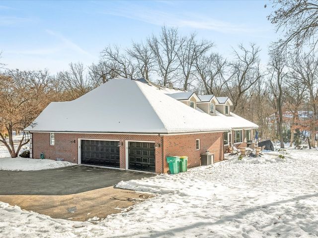 14161 Hickory Rise Court, Roscoe, IL 61073