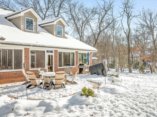 14161 Hickory Rise Court, Roscoe, IL 61073