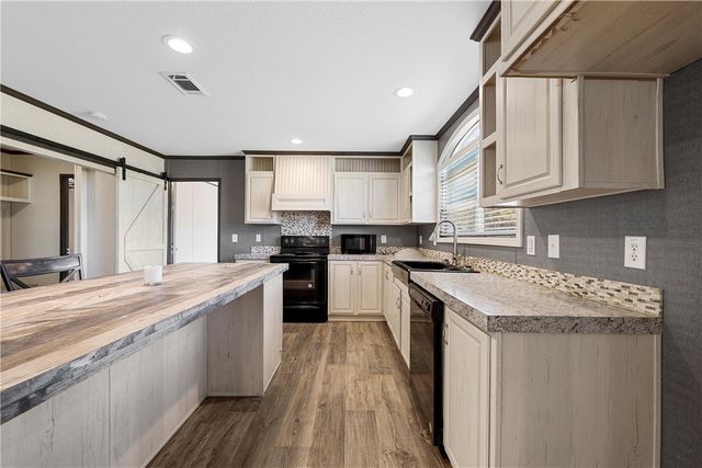 199 CR 3585, China Spring, TX 76633