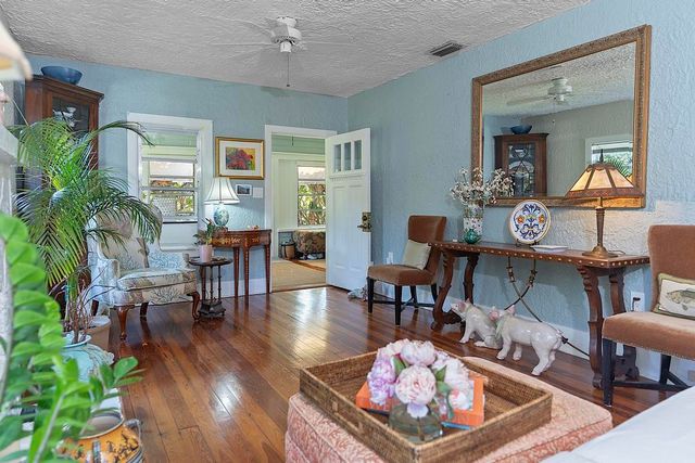 629 N Lakeside Drive, Lake Worth Beach, FL 33460