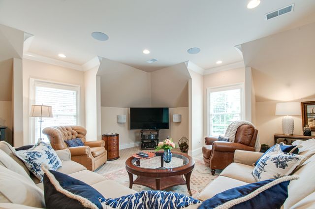 4114 Elder Pl, Nashville, TN 37215