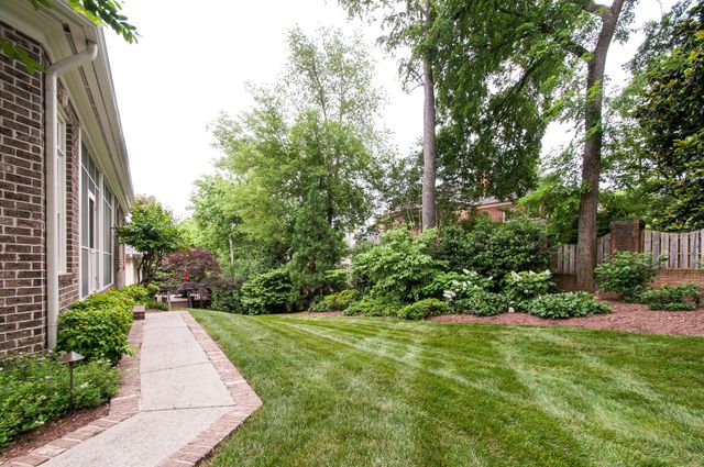 4114 Elder Pl, Nashville, TN 37215