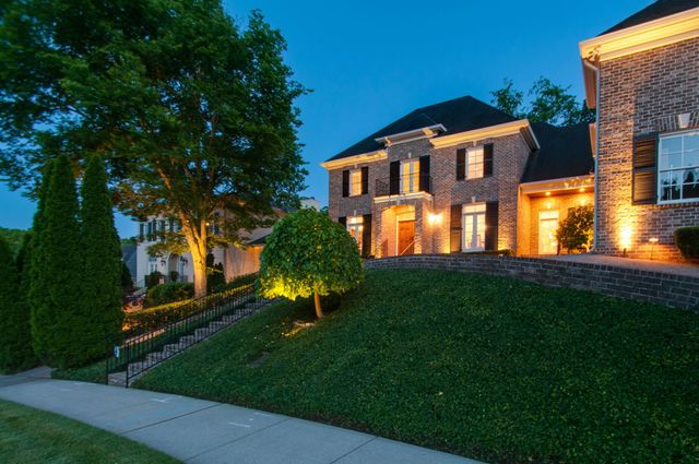 4114 Elder Pl, Nashville, TN 37215