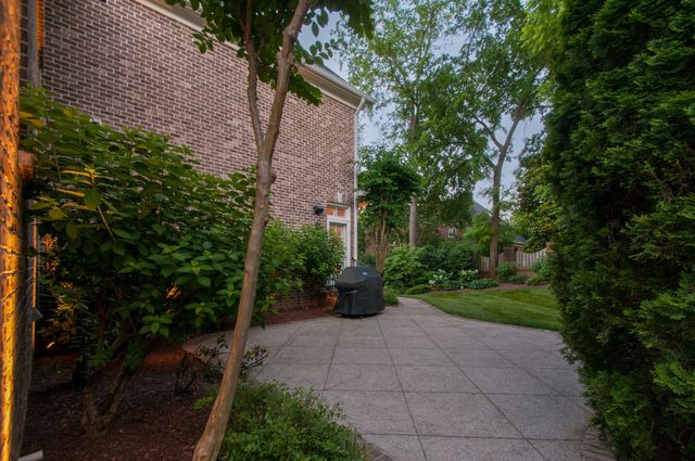 4114 Elder Pl, Nashville, TN 37215