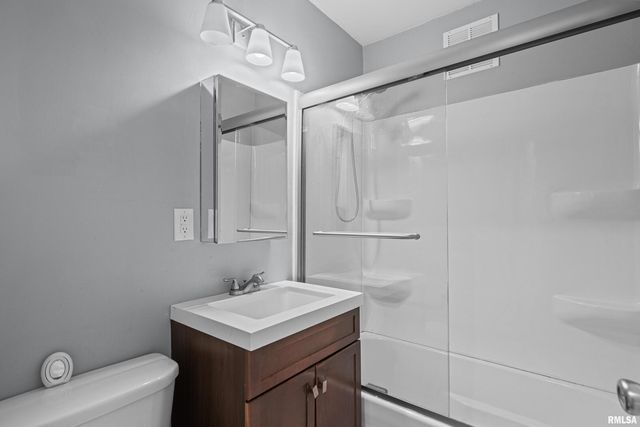 3438 TAYLOR Street, Davenport, IA 52806