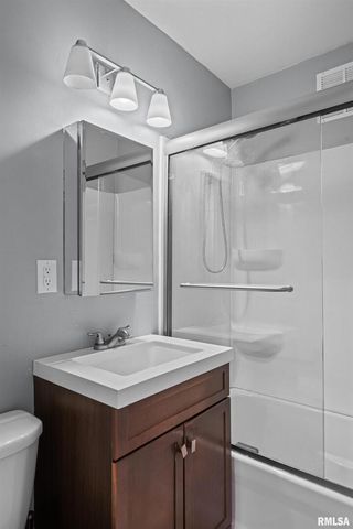 3438 TAYLOR Street, Davenport, IA 52806