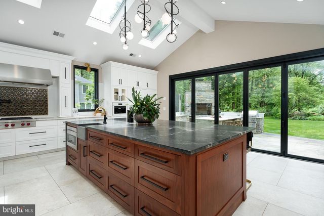 374 CHERRY HILL RD, Princeton, NJ 08540