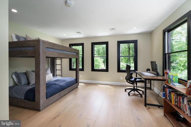 374 CHERRY HILL RD, Princeton, NJ 08540