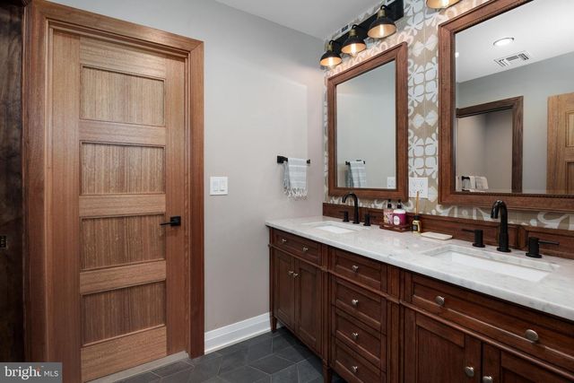 374 CHERRY HILL RD, Princeton, NJ 08540