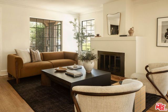 1518 N Stanley Avenue, Los Angeles, CA 90046