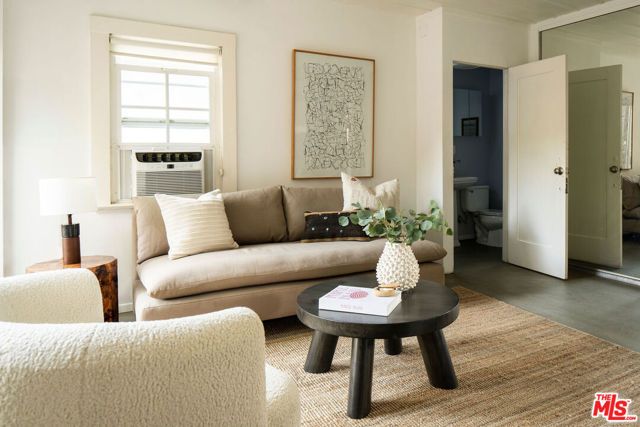 1518 N Stanley Avenue, Los Angeles, CA 90046