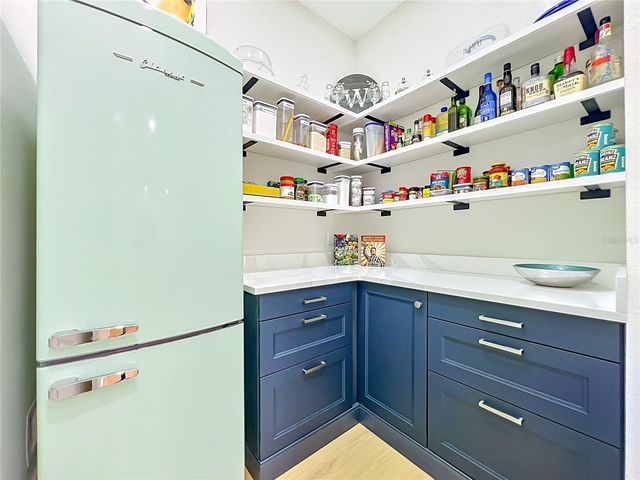 217 W BAY STREET, Winter Garden, FL 34787